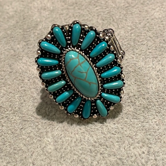Turquoise Southwest Stretch ring Size 9-10 - Picture 1 of 6